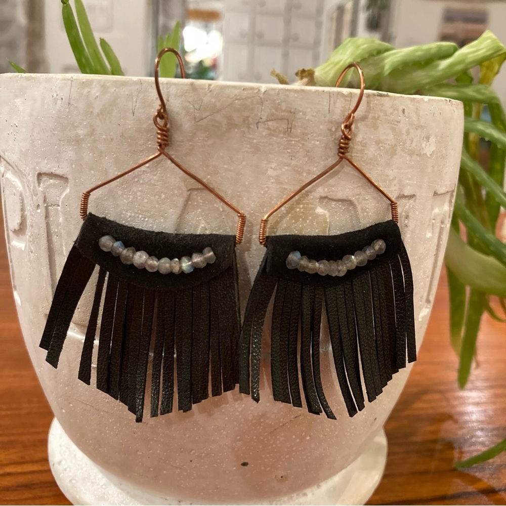 Handmade Earrings.
Recycled Lamb Leather & Copper. With Labradorite Beads.